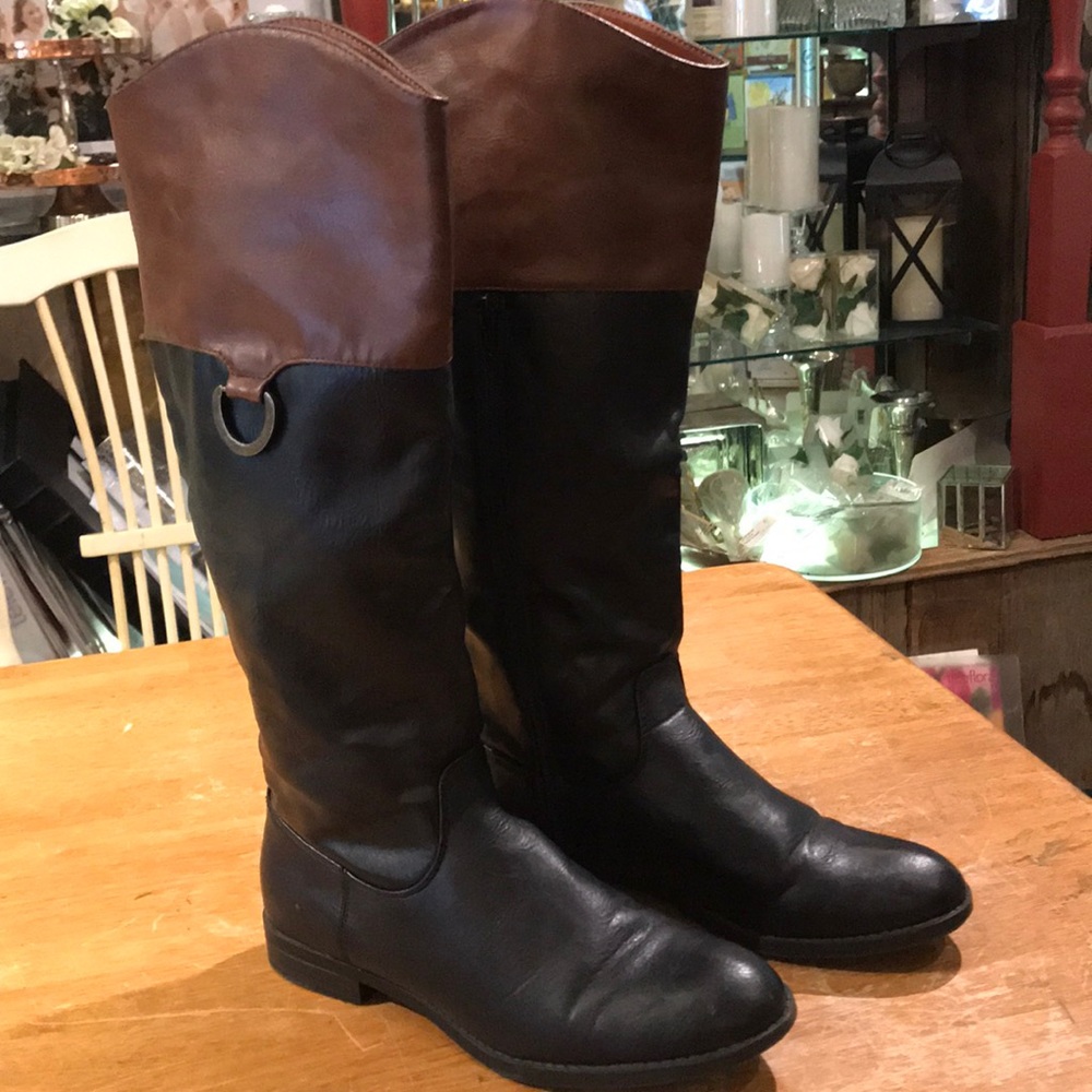 Black and Brown Boots size 8 1/2